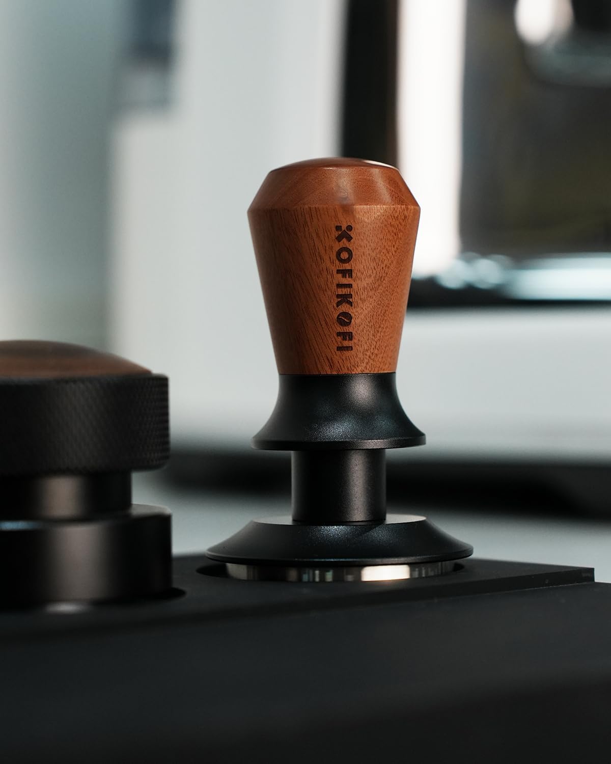 58mm Espresso Tamper, Coffee Tamper with 30lbs Spring Loaded, Espresso Coffee Tamper with Stainless Steel Ripple Base and Rosewood Handle Fits for E61,Breville and All 58mm Espresso Machines