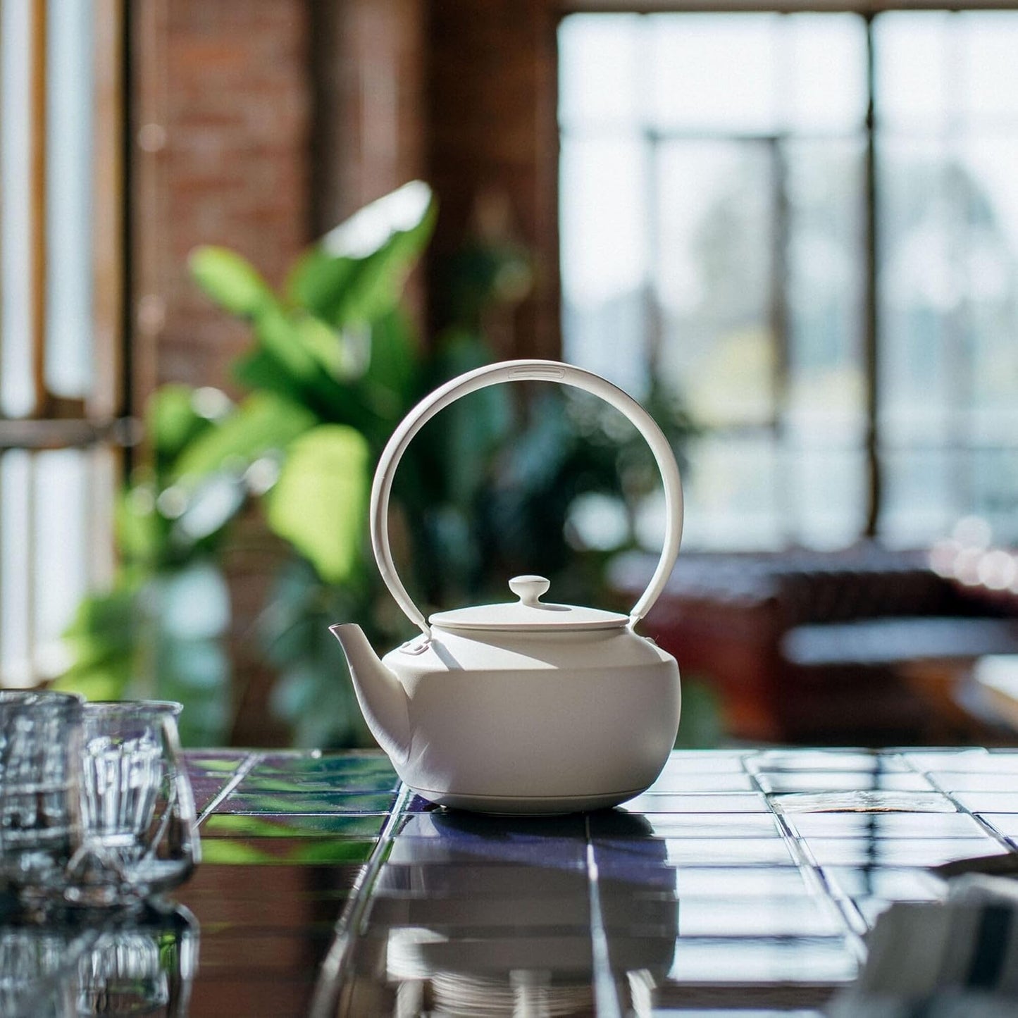 BALMUDA MoonKettle | Electric Kettle with Temp Control (122°F - 212°F) | HOLD & Keep Warm | 900ml (30 fl oz) | Soothing Ambient Light & Sound | Precision Pour Spout | White