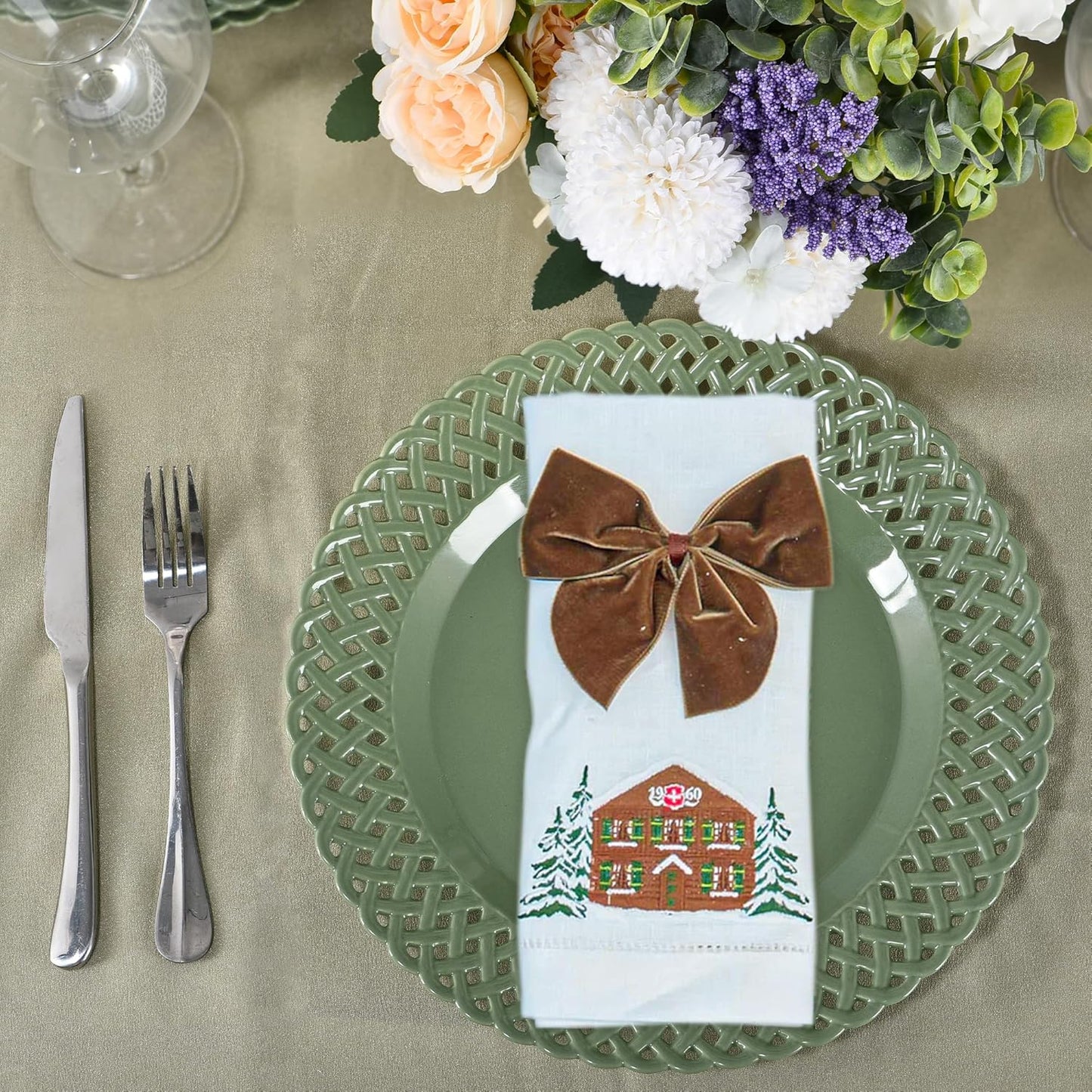 Graceful Basketweave Wide Rim 12 inch Dinner Plates, Extra Large Round Platter Scallop Serving Tray Set of 4, for Restaurant, Kitchen, Party, Home, Wedding, Gift, Microwave Dishwasher Safe, Sage Green