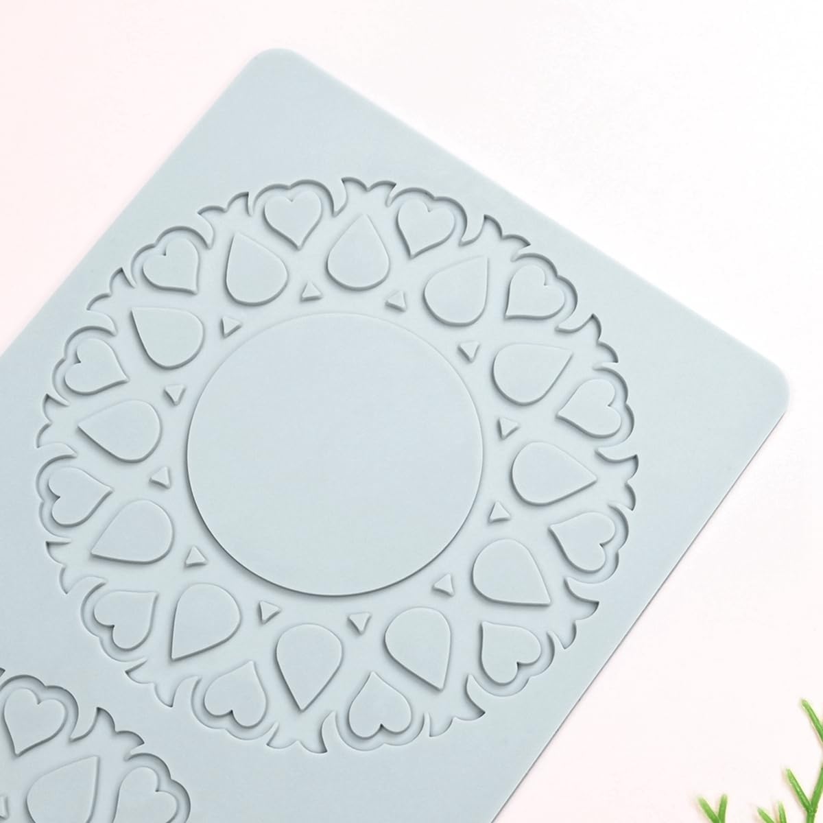 TUKE Hollow Tulip Flower Shape Sugar Craft Silicone Pad French Dessert Lace Mat Fondant Cake Mold Cupcake Decorating Silicone Mould (E_ Tulip Flower)