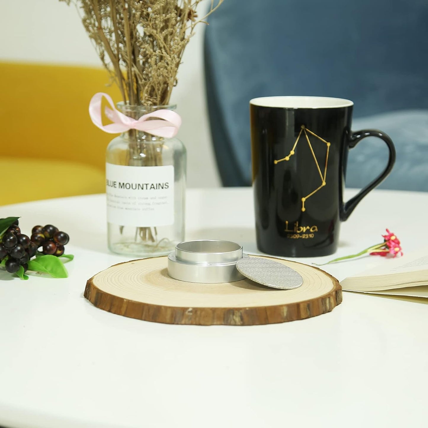 51mm Espresso Dosing Funnel and Puck Screen, Magnetic Espresso Coffee Dosing Ring, Reusable 1.7mm Thickness Espresso Puck Screen 316 Stainless Steel Fits 51mm Portafilter