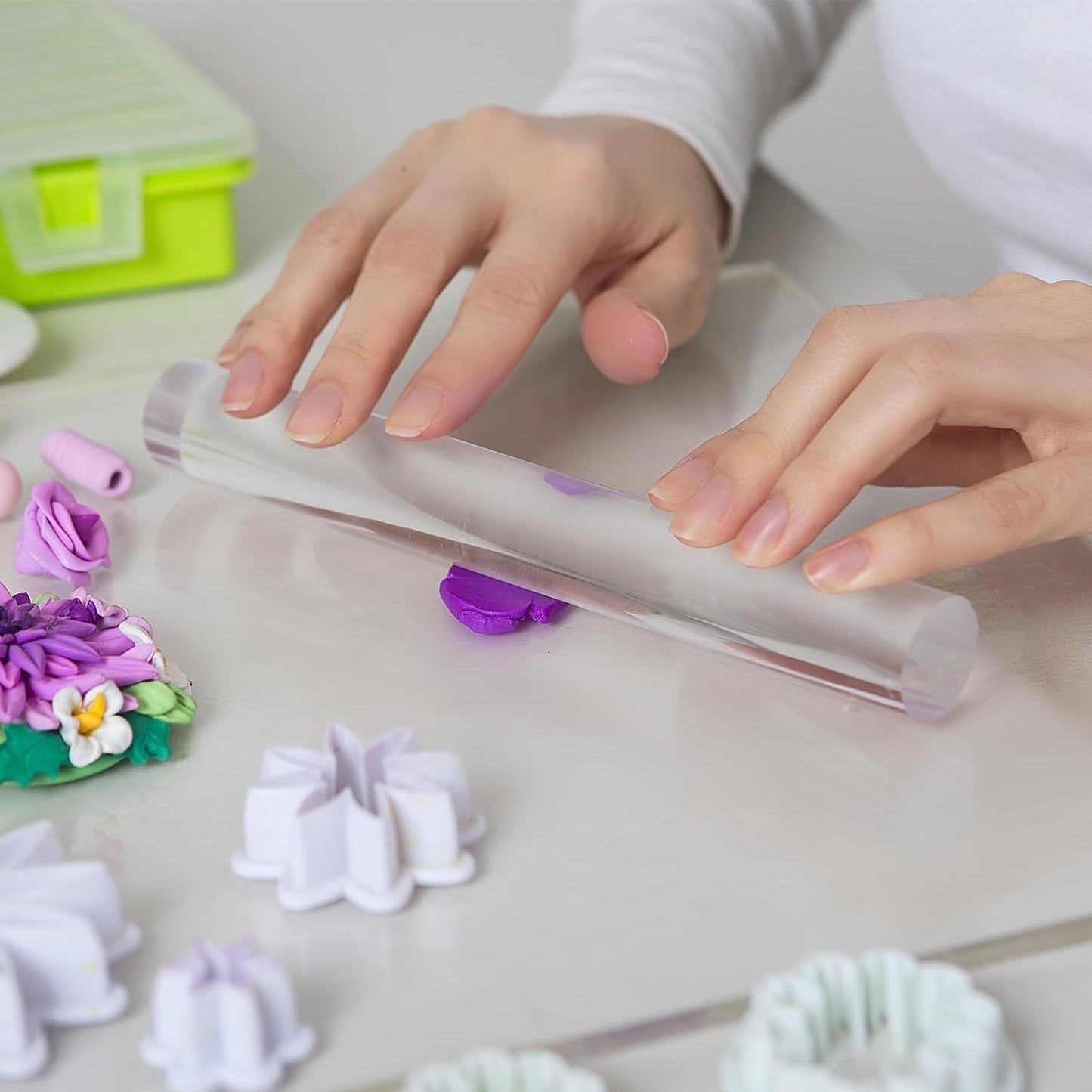 HARFINGTON Acrylic Clay Roller 7.28 Inch x 1 Inch Solid Non-Stick Plastic Round Tube Roller Polymer Clay Rod Fondant Rolling Pin for Shaping, Sculpting, Modeling DIY Crafts, Rose Red