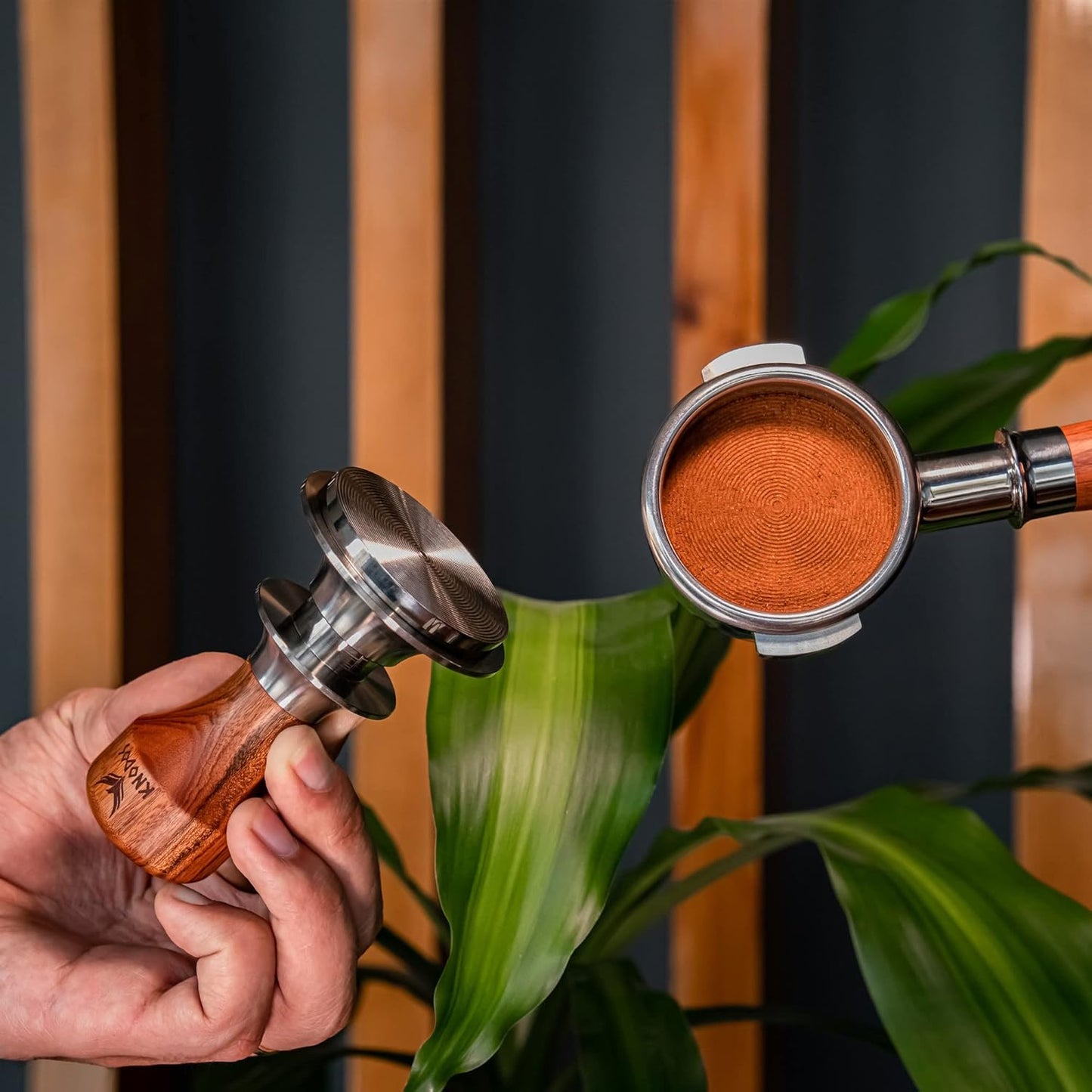 58mm Espresso Accessories Kit – Rosewood Tamping Station, Calibrated Tamper, Coffee Distributor, WDT Tool, Dosing Funnel & Puck Screen | Complete Espresso Tool Set for 58mm Portafilter M