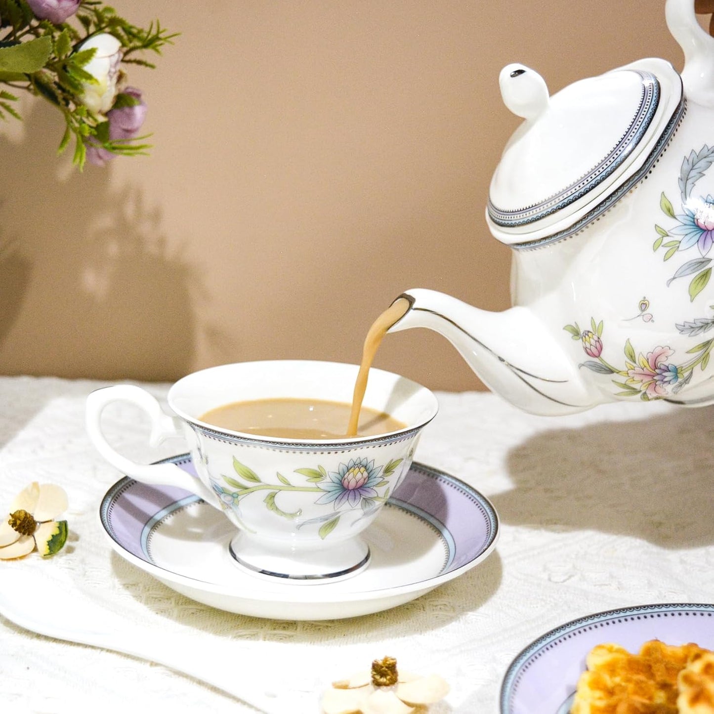 Bone China Tea Set, 21-Pieces Porcelain Tea Set for Adults, Tea Cups And Saucers for 6, with Teapot, Spoons, Sugar Bowl, Creamer Pitcher, Vintage Tea Set for Women Tea Party (Purple)