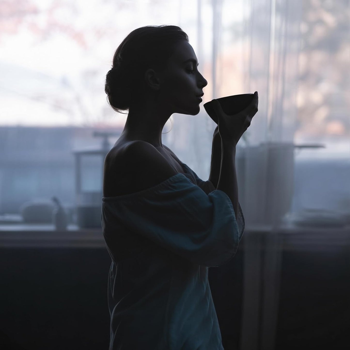 7 Pieces Matcha Whisk Set - Ceramic Matcha Kit with Bowl, Whisk, Holder, Bamboo Scoop, Rest, Sifter, and Tea Towel – Elegant Matcha Gift Set for Women