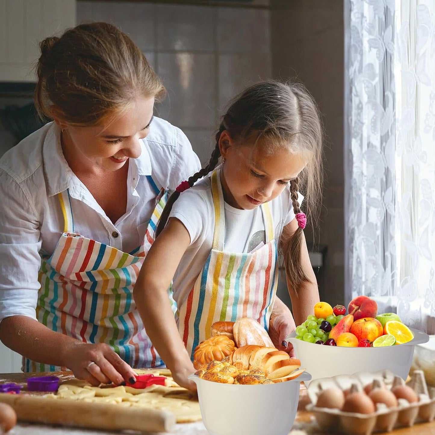 3 Plastic Mixing Bowls with Pour Spout,Lids and TPR Non-Slip Bottom,3Qt,2Qt,1.5Qt,Nesting Bowl Set for Kitchen Prep,Baking,Storage,Batter,Small,BPA free,Dishwasher Safe,Easy to Grip,White