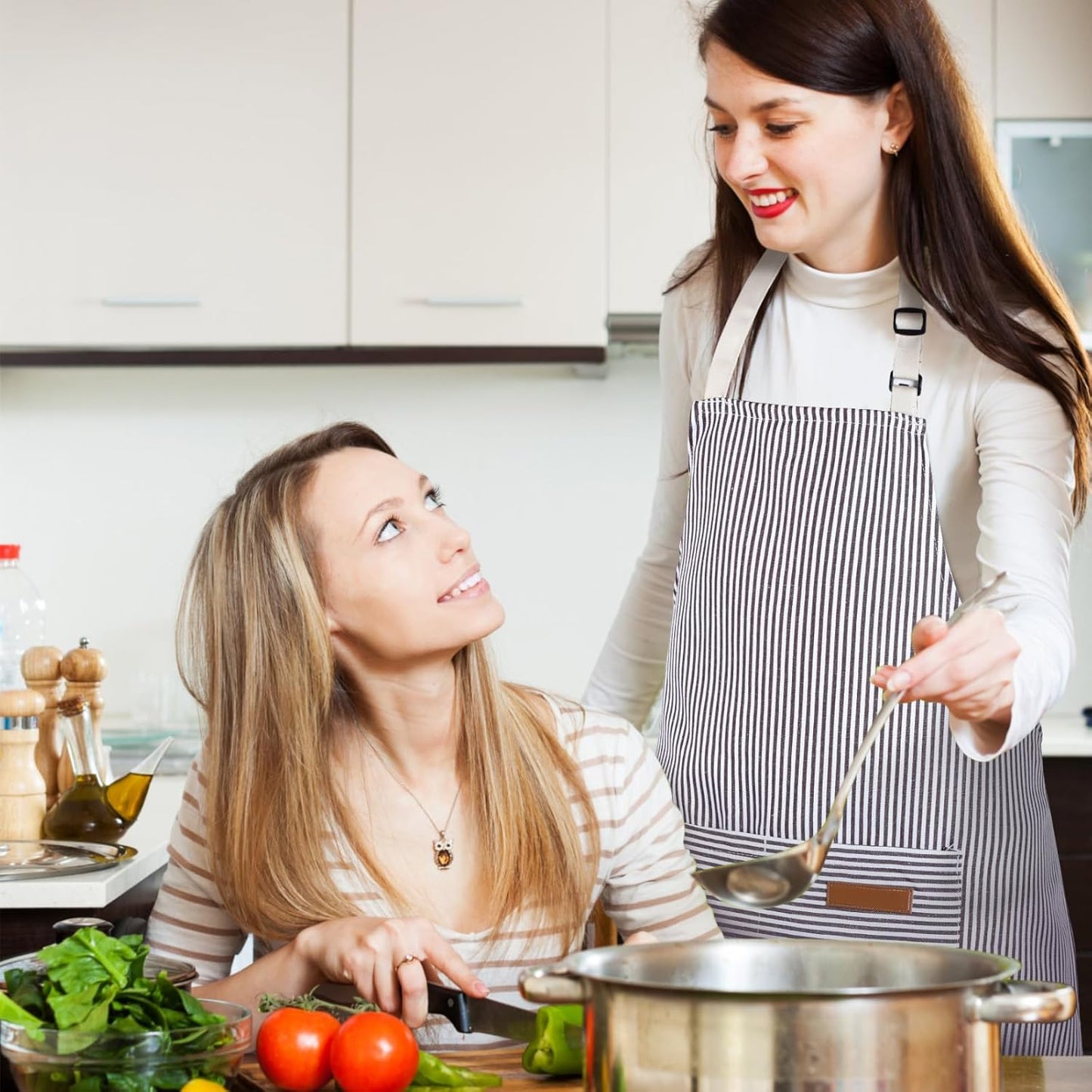 Handepo 4 Pcs Kitchen Cooking Aprons with Pockets Adjustable Waterproof Baking Apron for Women Men, Chef,BBQ, Christmas Gift