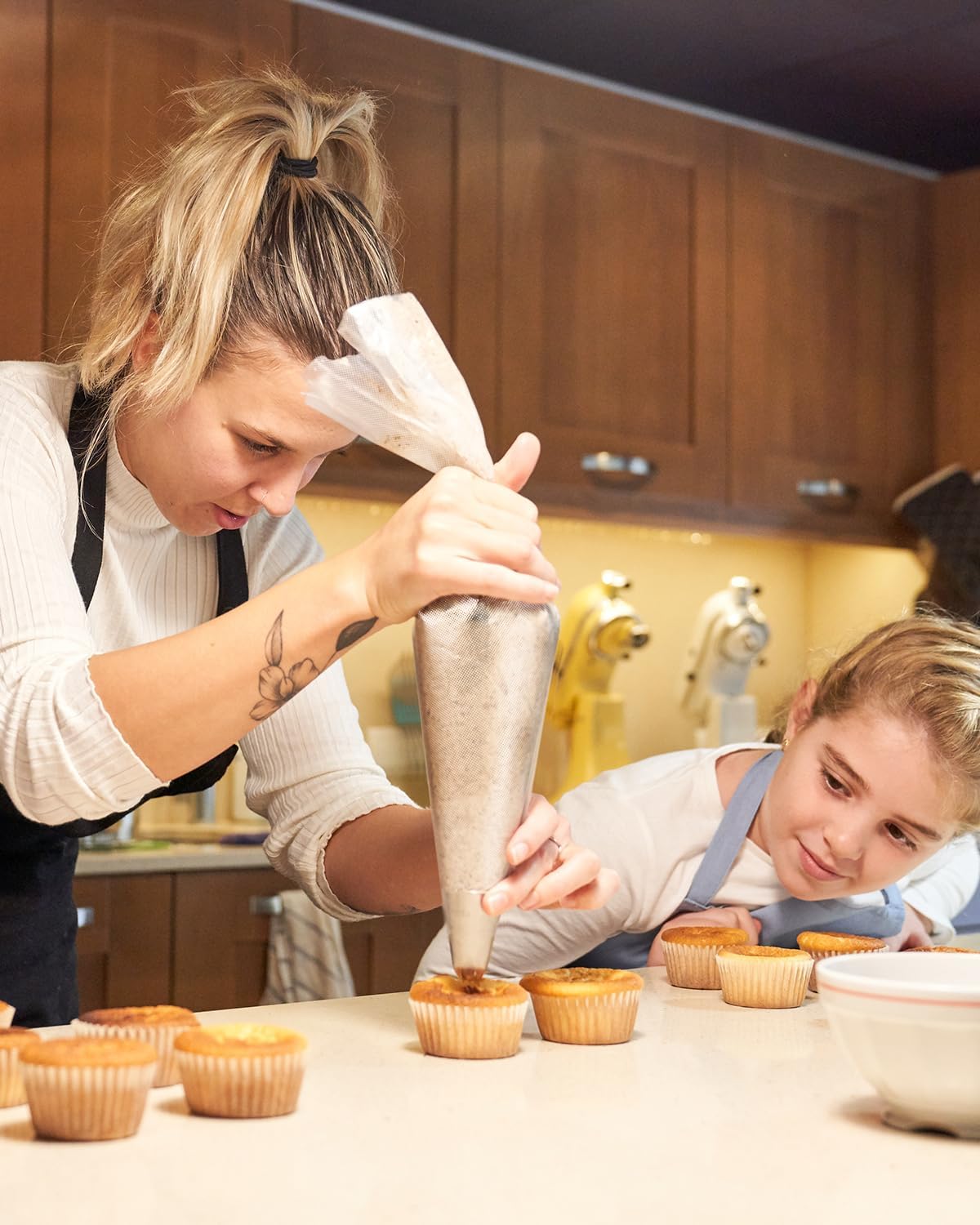 18/21/24 Inch Large Piping Bags Disposable, 100 Pieces Icing Bags, Tipless Piping Bags, Thickened Pastry Bags, Non-Slip & Anti-Burst, Frosting Piping Bags for Cakes Cookies Decoration