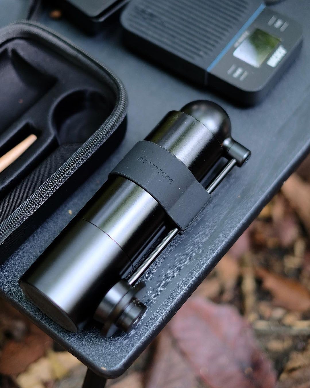 Normcore Manual Coffee Grinder V3, Hand Coffee Grinder with 46mm Contemporary Conical Burr, Internal Adjustable Setting, Double Bearing Positioning, Portable Coffee Grinder with Carrying Case