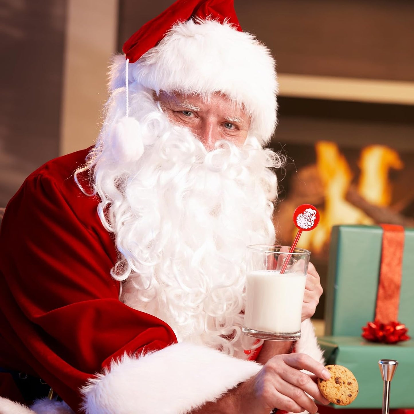 30 Pcs Christmas Drink Stirrers Xmas Stir Stick Holiday Coffee Swizzle Stick Reusable Plastic Hot Cocoa Bar Chocolate Decoration Cocktail Mixer(Santa Claus,Delicate Color)