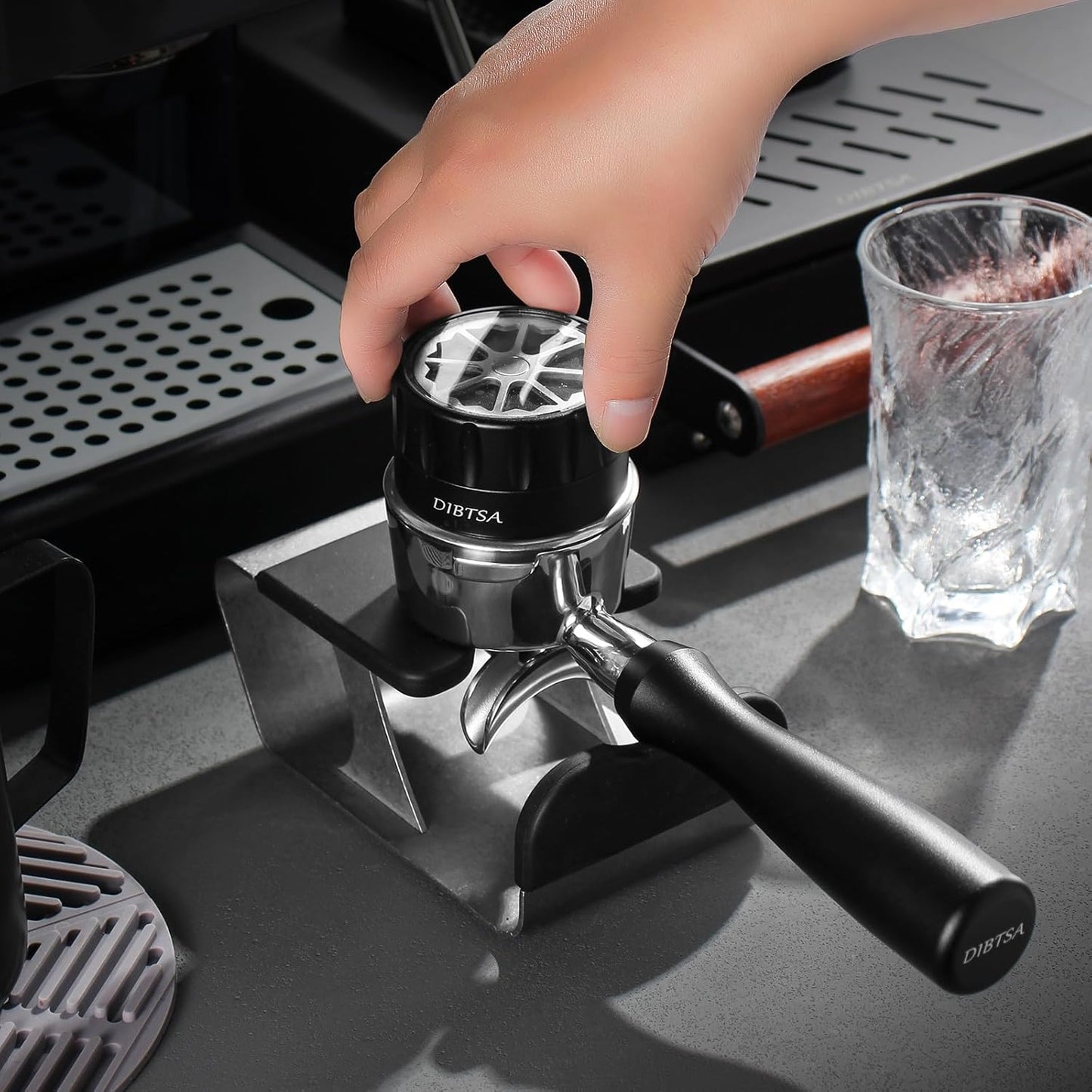 51.35mm Gravity Coffee Distribution Tool, Gravity Adaptive Coffee Distributor, Anti-slip Espresso Leveler, Barista Espresso Accessories,304 Stainless Steel base