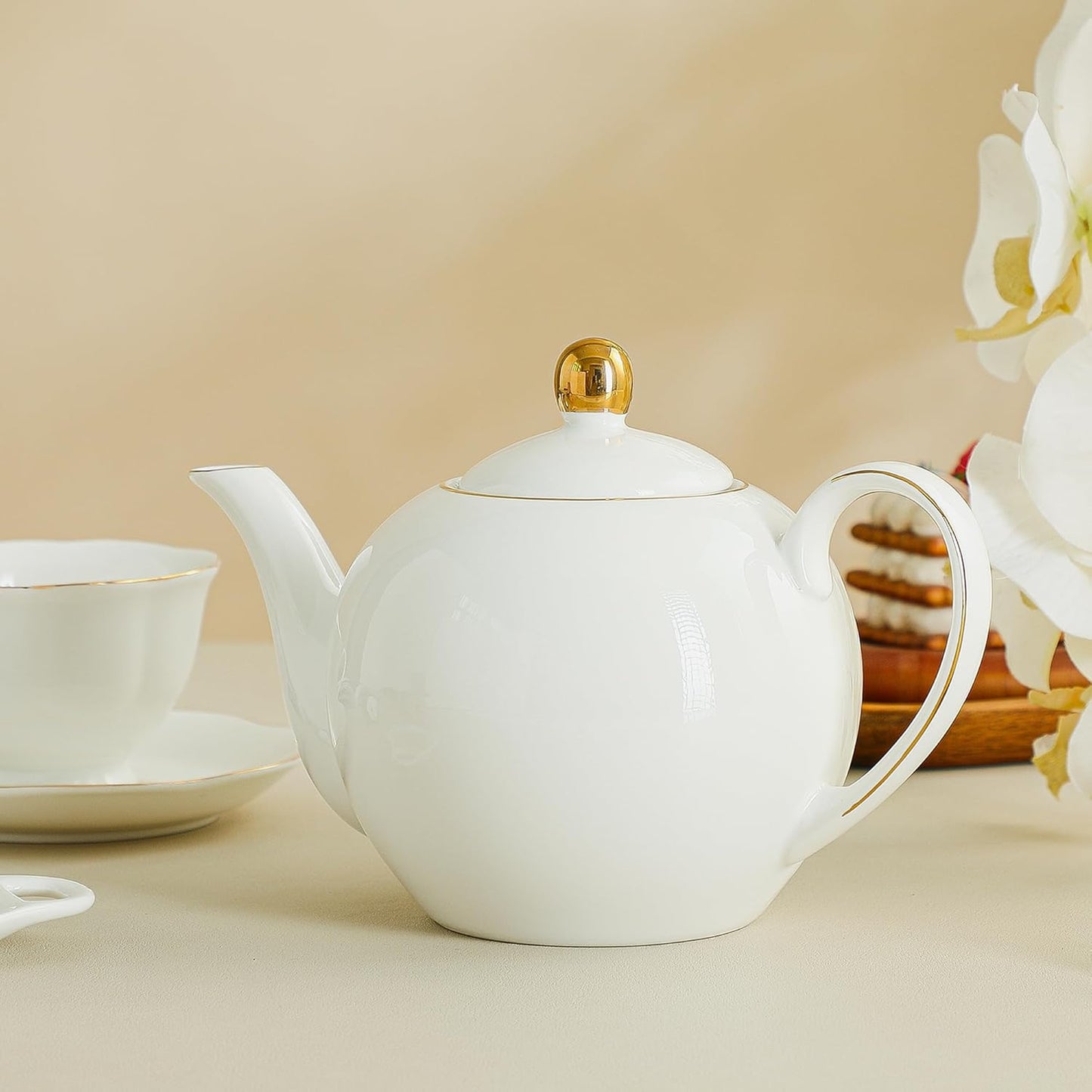 30oz White Porcelain Teapot, Classic design tea pot with Gold Trim, Beautiful white teapots for loose leaf tea and tea bags, Tea Party friendly