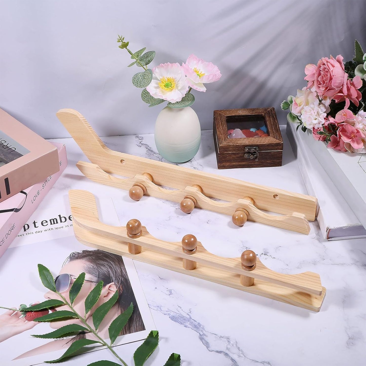 GLOBLELAND 2 Pack Wooden Hockey Puck Display Cases Wooden Wall Mount Holder with Screws Hook Hockey Display Holder for Players Team Gifts Living Room Storage Decoration Accessories