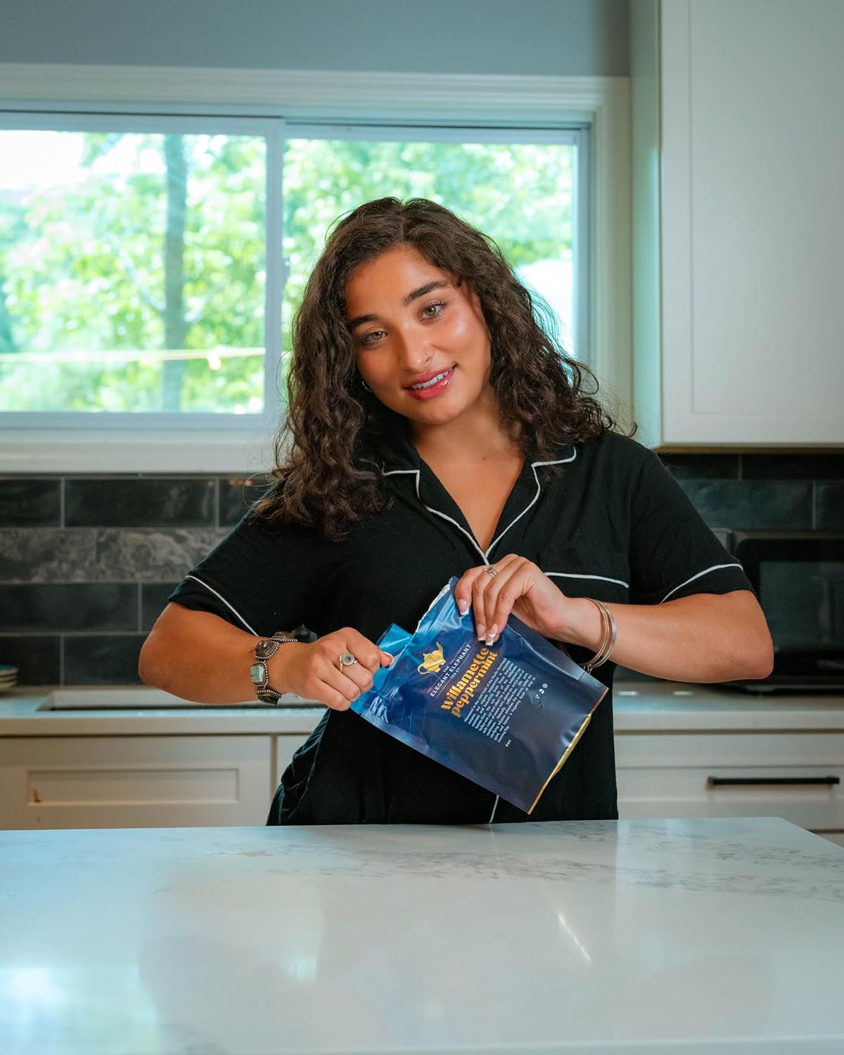 Willamette Peppermint Tea, Organic Loose Leaf Mint Herbal Tea – Soothing, Caffeine-Free – Refreshing Hot or Iced – 4 oz Resealable Bag (Makes 50 Cups) – The Elegant Elephant