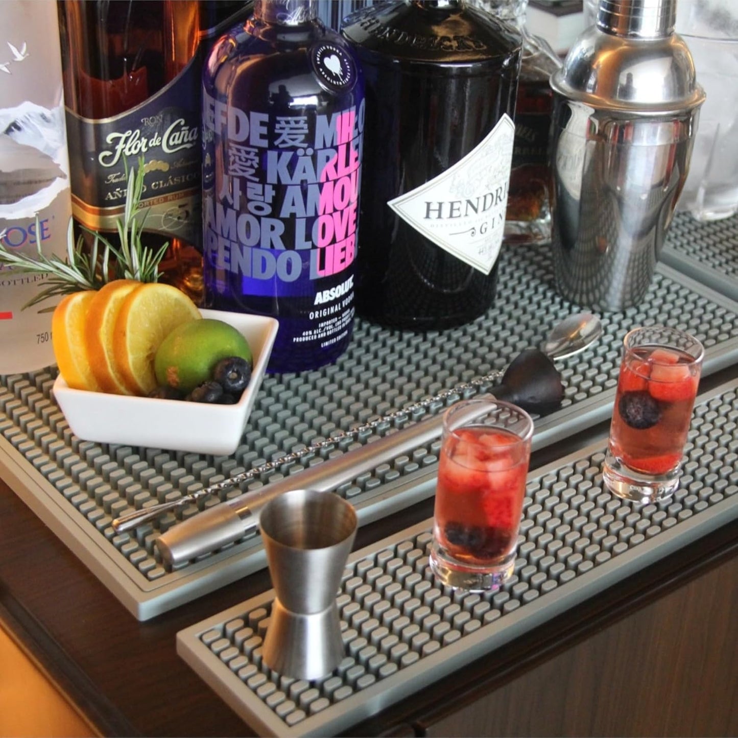 Bar Mats for Bartending - Rubber Bar Mat 18 x 12 inch - 0.4" Thick Flexible Drying Mat for Coffee Bar Kitchen Counter. Non-Slip Coffee Mat for Countertop - Coffee Bar Accessories