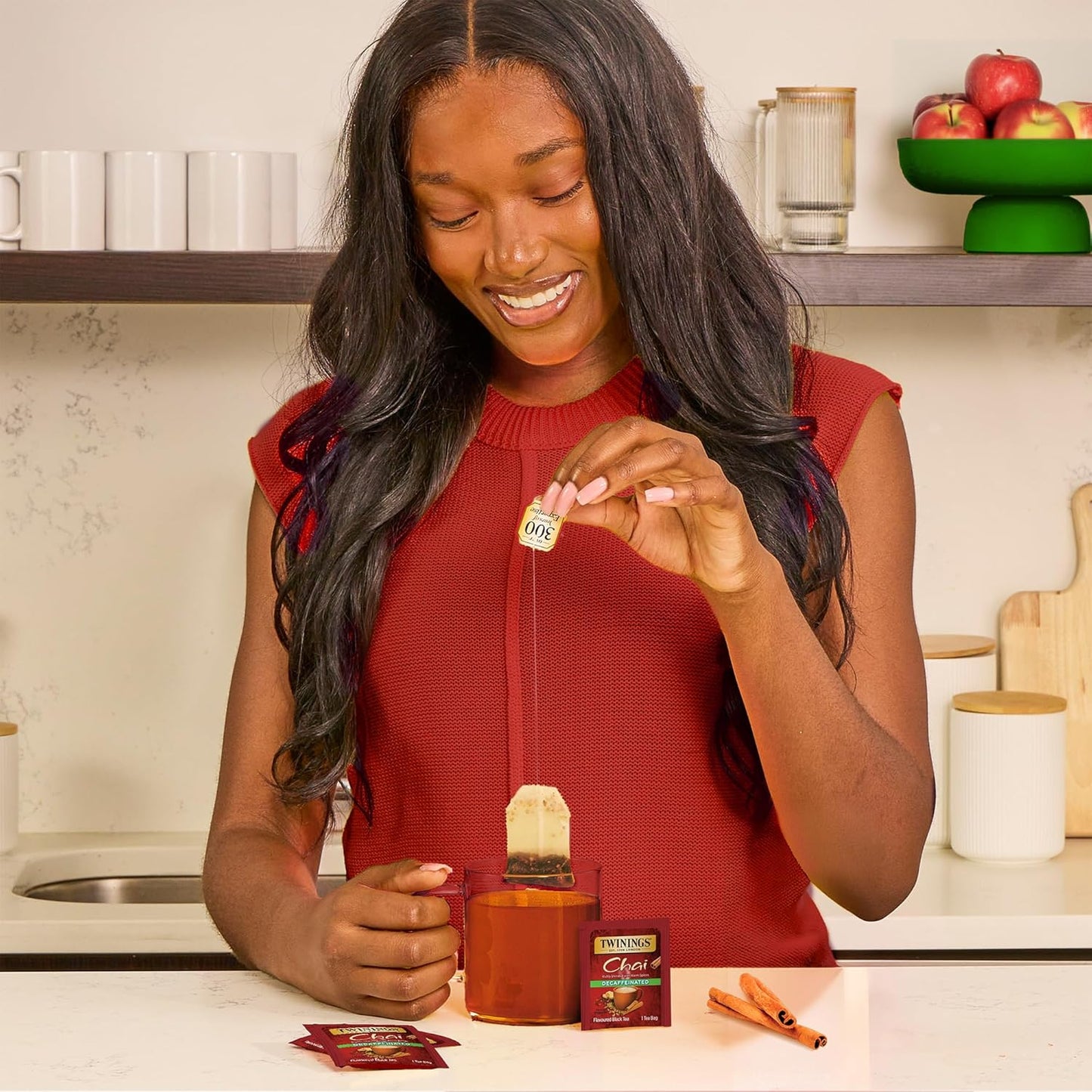 Twinings Decaffeinated Chai Individually Wrapped Bags, 20 Count (Pack of 1), Sweet, Savoury Spices, Enjoy Hot or Iced, 20 Teabags