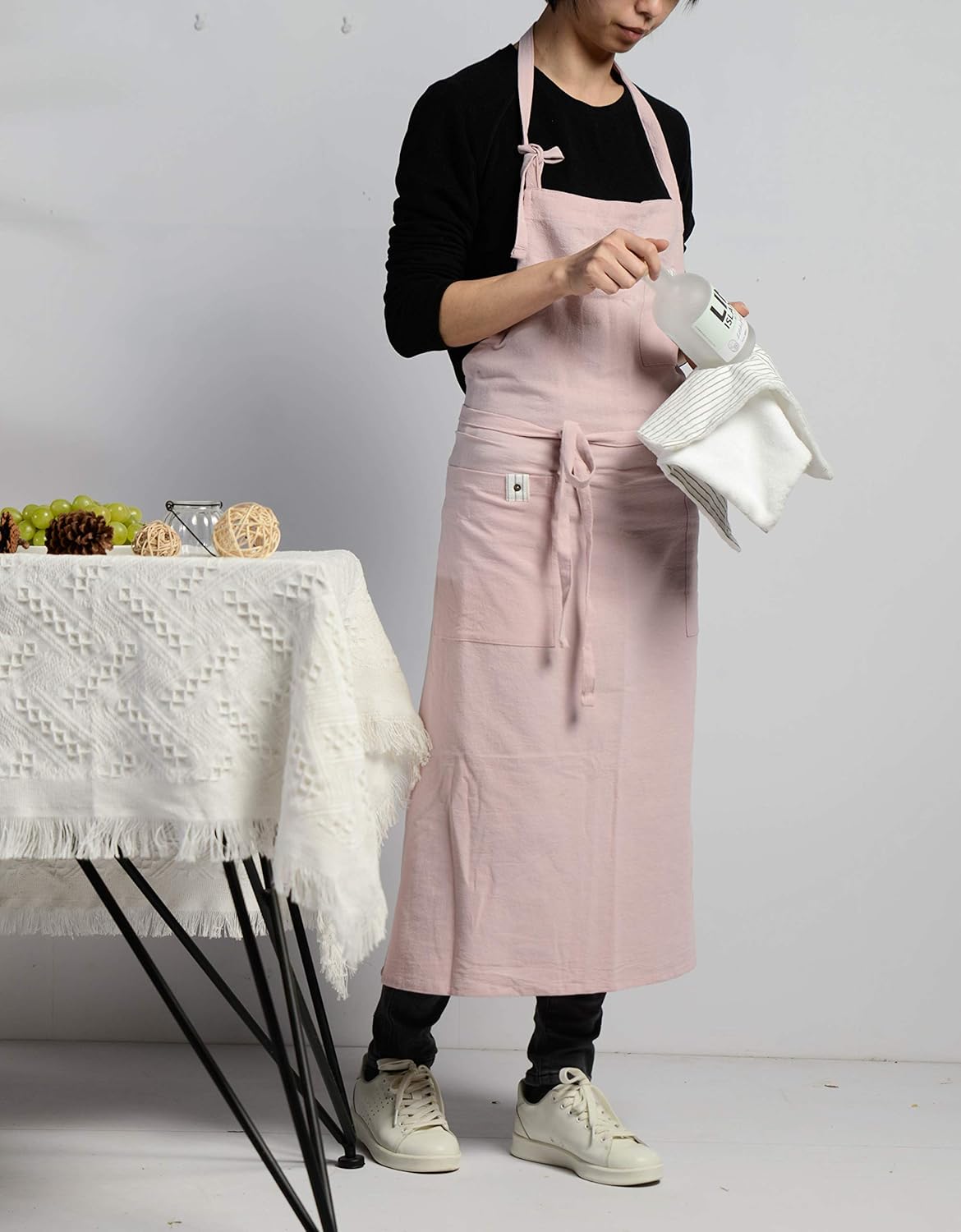 Adjustable Japan Nordic Style Soft Cotton Linen Apron with Four Pockets A Towel