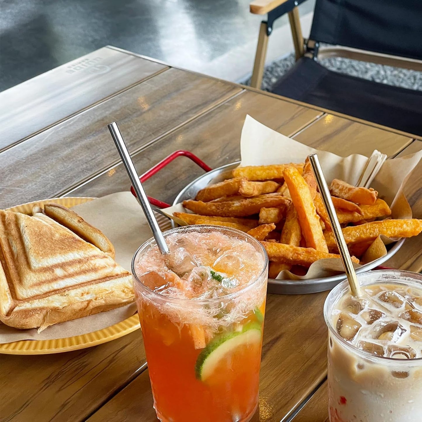 Stainless Steel Straws Metal Reusable Drinking Straw for Juice Iced Coffee Cold Beverage Water Highball Glasses 20oz Tumblers Mugs Cups, 0.24" 6mm Wide 215mm Long, Set of 8 with Brush, Silver