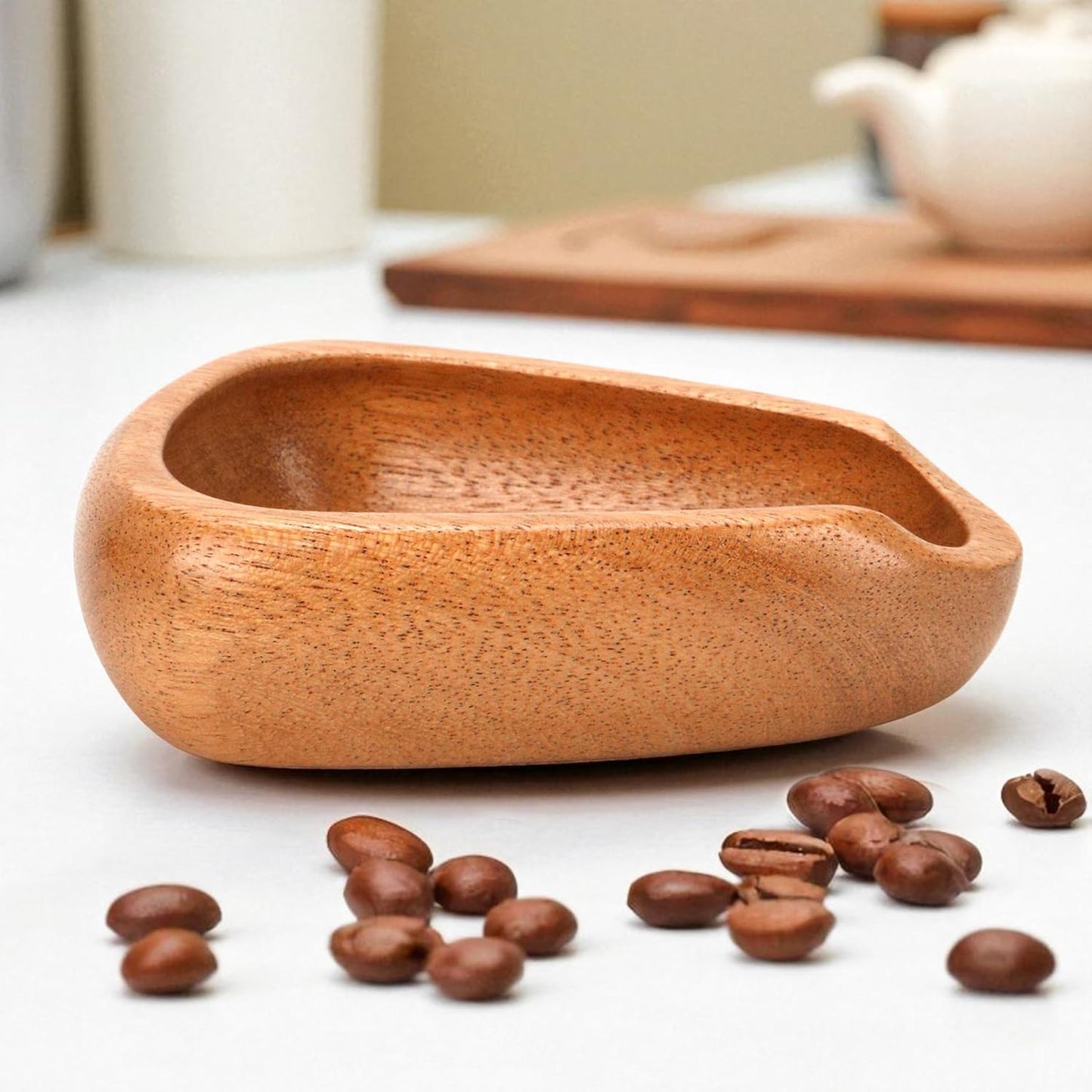 Coffee Bean Dosing Cup – Single Tray Walnut Wood Espresso Accessories Measuring Tool for Tea Enthusiasts, Bar Use, Camping Gym & Home Use, Barista Quantitative Tool to Reduce Coffee Static Electricity