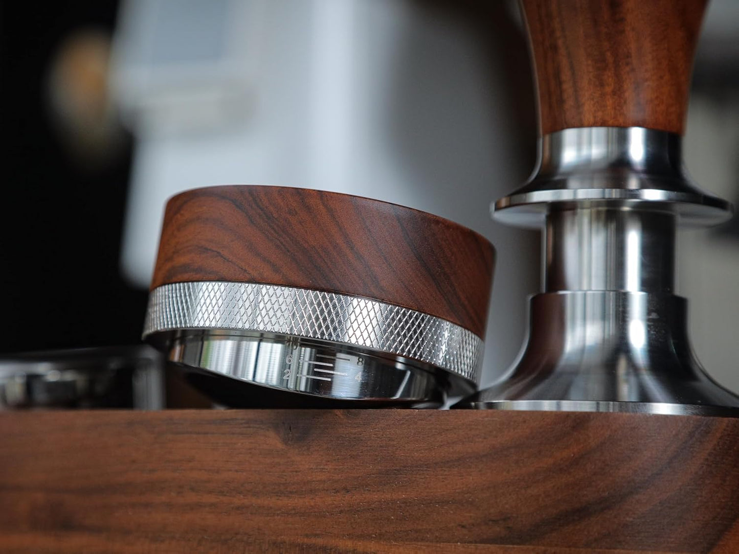 58mm Espresso Accessories Kit – Rosewood Tamping Station, Calibrated Tamper, Coffee Distributor, WDT Tool, Dosing Funnel & Puck Screen | Complete Espresso Tool Set for 58mm Portafilter M