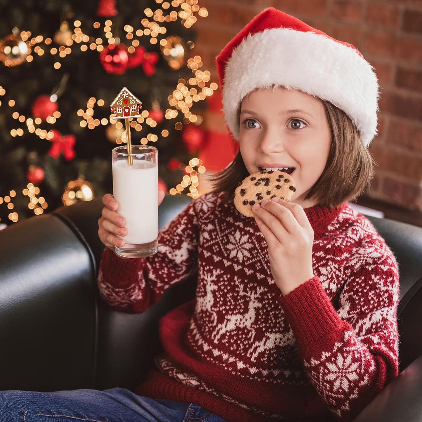 30 Pcs Christmas Drink Stirrers Xmas Stir Stick Holiday Coffee Swizzle Stick Reusable Plastic Hot Cocoa Bar Chocolate Decoration Cocktail Mixer(Gingerbread House,Novel Color)