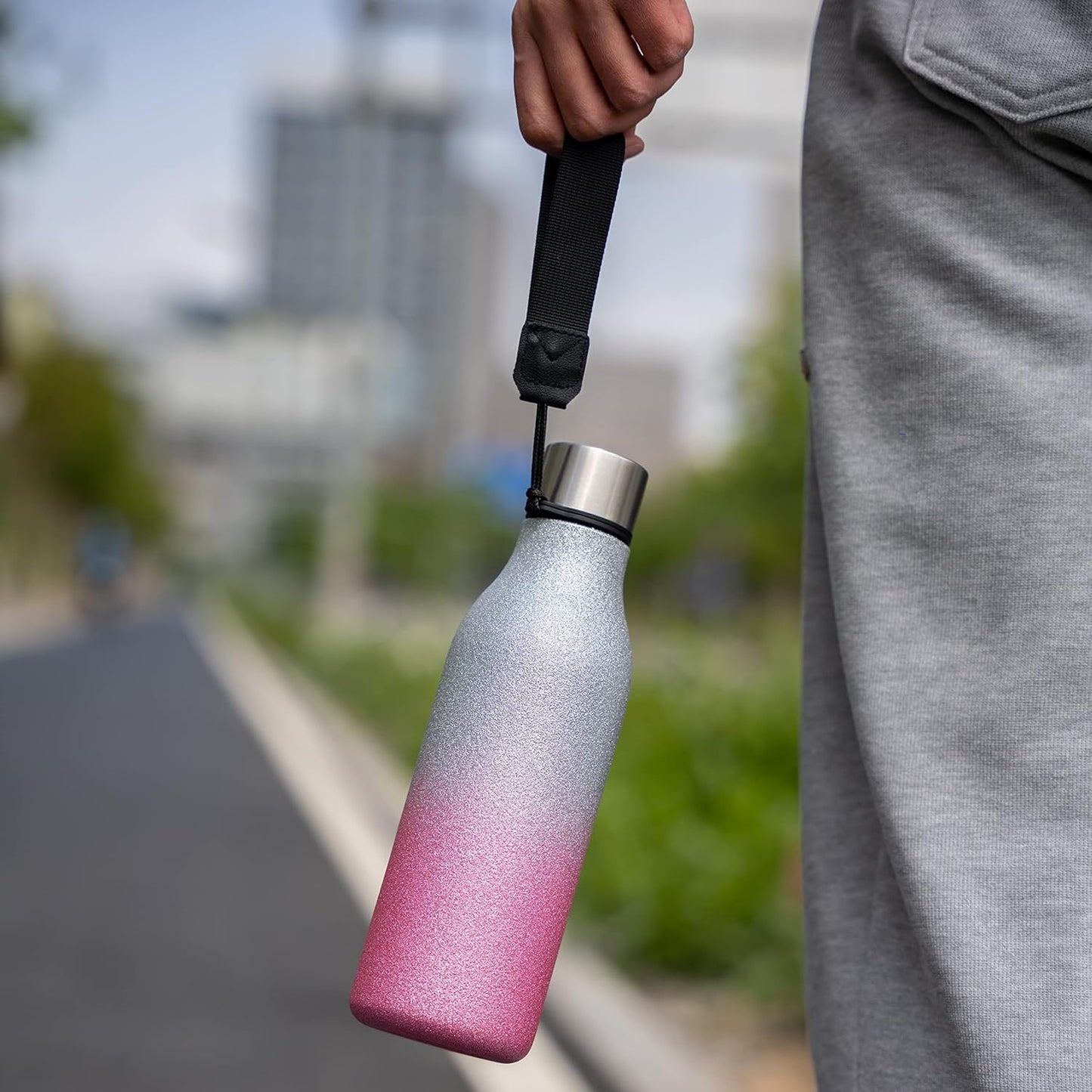 BJPKPK Insulated Water Bottles, 18 oz Stainless Steel Metal Water Bottle with Strap, BPA Free Leak Proof Thermos,Mugs,Flasks, Reusable Water Bottle for Sports & Travel, Sparkling Silver Blue