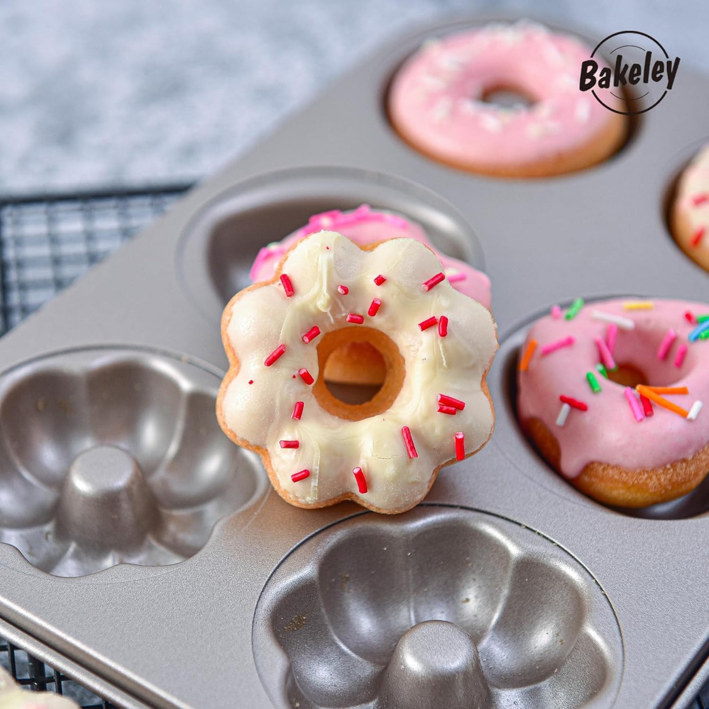 Fancy Donut Pan, 6 Cavity Donut Mold Heavy Duty Steel Non-stick Heart Flower Round Shaped Bund Pans Pattern Doughnut Bakeware for Oven Baking (Champagne Gold)