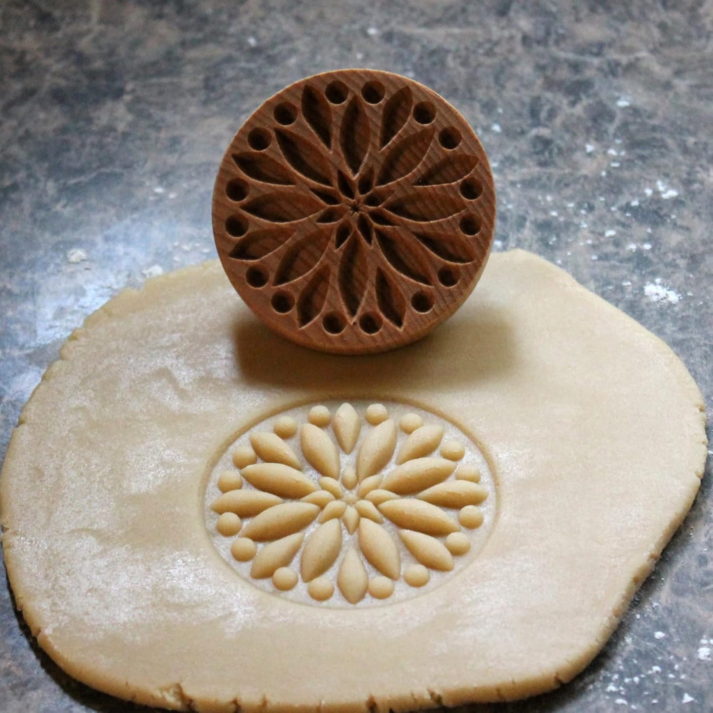 Wood Cookie Stamp, 2.5 Inch (Holiday Flower CS-029)
