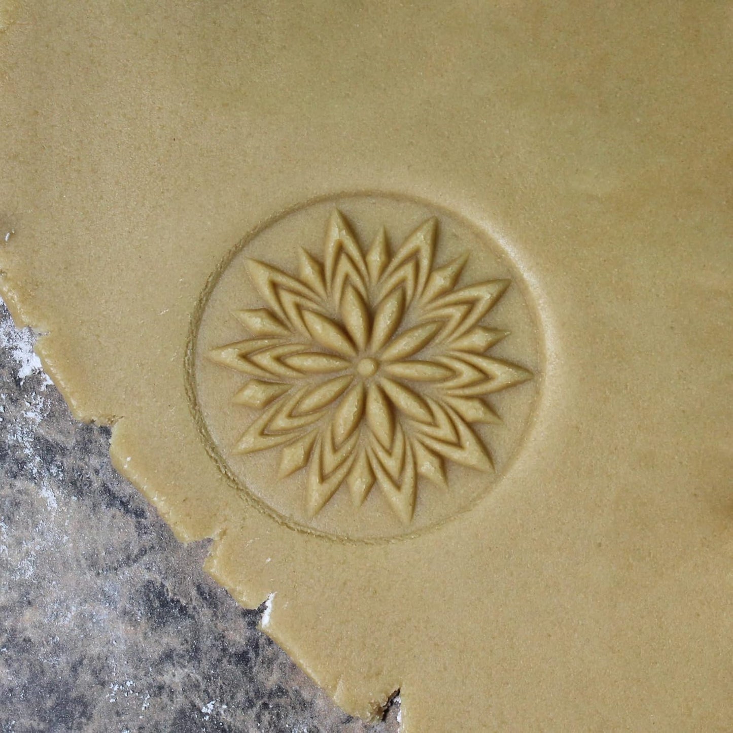 Wood Cookie Stamp, 2.5 Inch (Fancy Lotus CS-001)