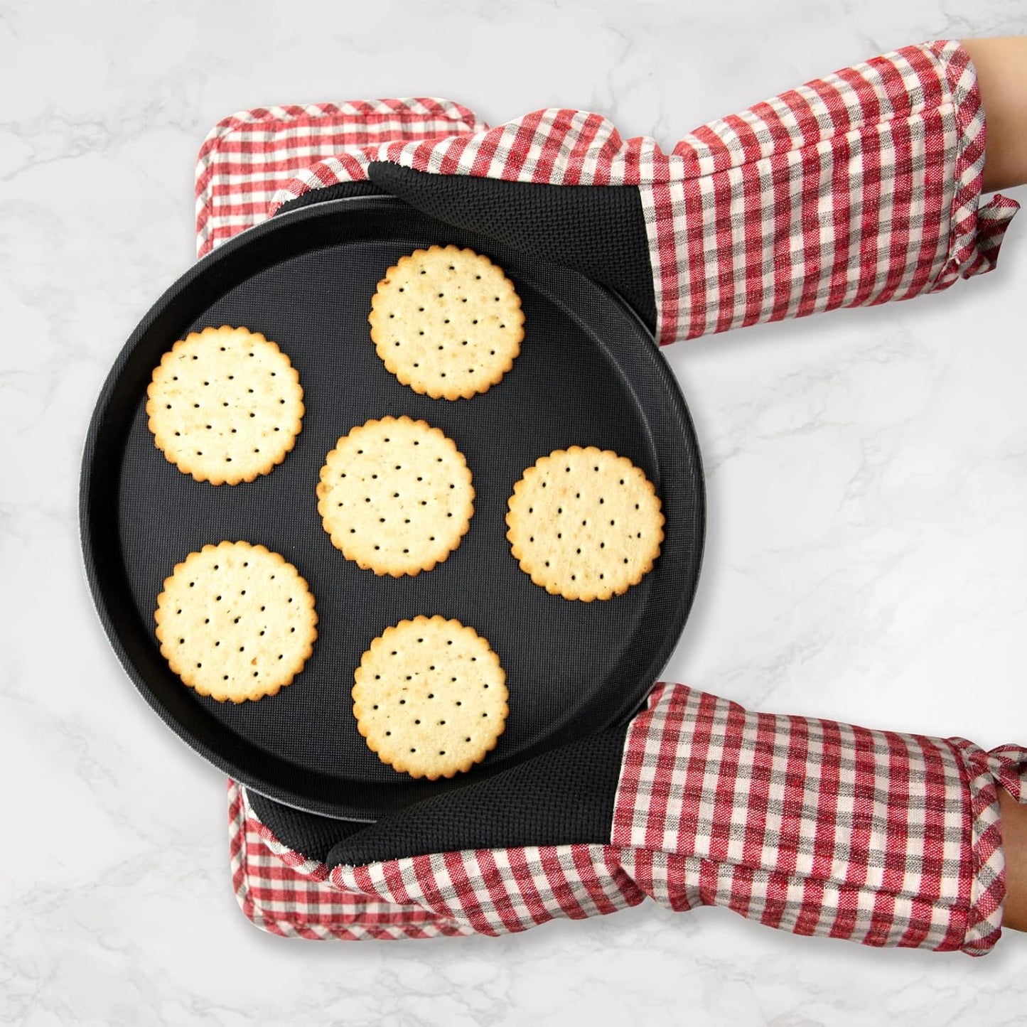 Oven Mitts and PotHolders Sets, 4 Pcs Kitchen Oven Glove High Heat Resistant 400°F Pot Holders for Kitchen, Non-Slip Neoprene Oven Mitts are Suitable for Cooking, Baking (Red Grid)