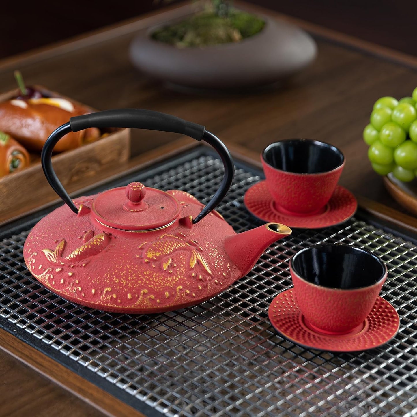 Cast Iron Teapot Set with 2 Tea Cups, 7Pcs Japanese Tea Kettle with Stainless Steel Infuser, Tea Pot Coated with Enameled Interior, Fish Pattern, 27oz 780ml Red