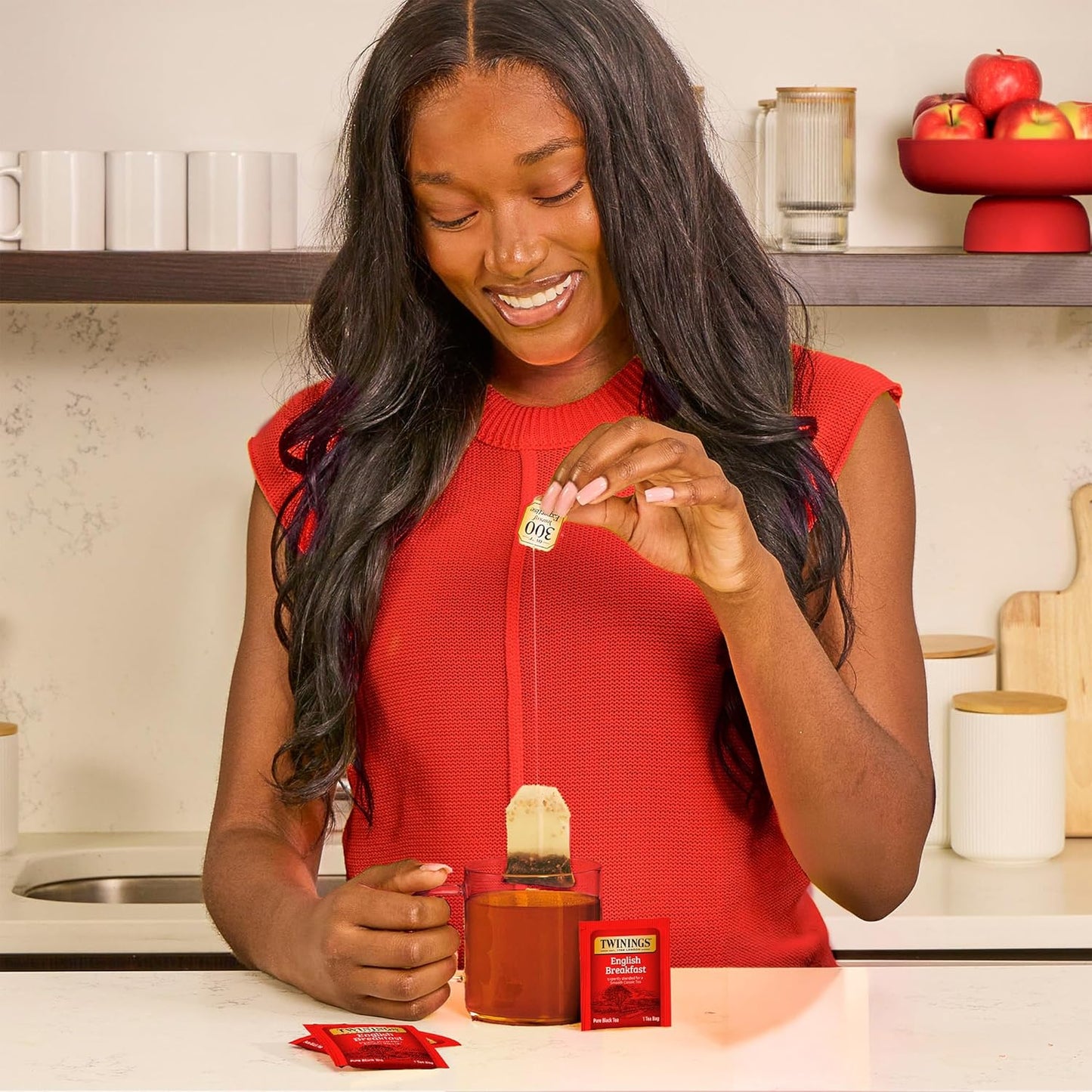 Twinings English Breakfast Black Tea Individually Wrapped Bags, 100 Count (Pack of 1), Smooth, Flavourful, and Robust, Caffeinated, Enjoy Hot or Iced, 100 Teabags