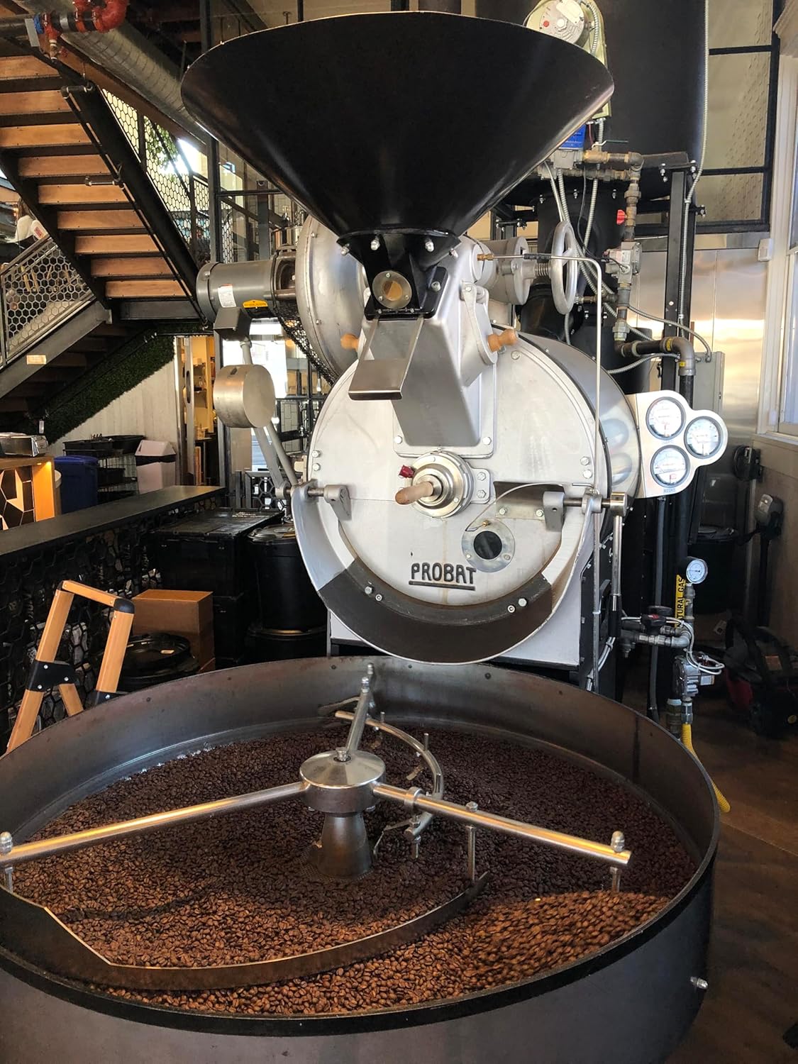 Better Buzz Best Drink Ever Home Carry Kit 30oz., 10oz. Medium Roast Whole Bean Coffee (Buzz LIfe), 20oz. Vanilla Coffee Creamer Powder (Vanilla Buzz)