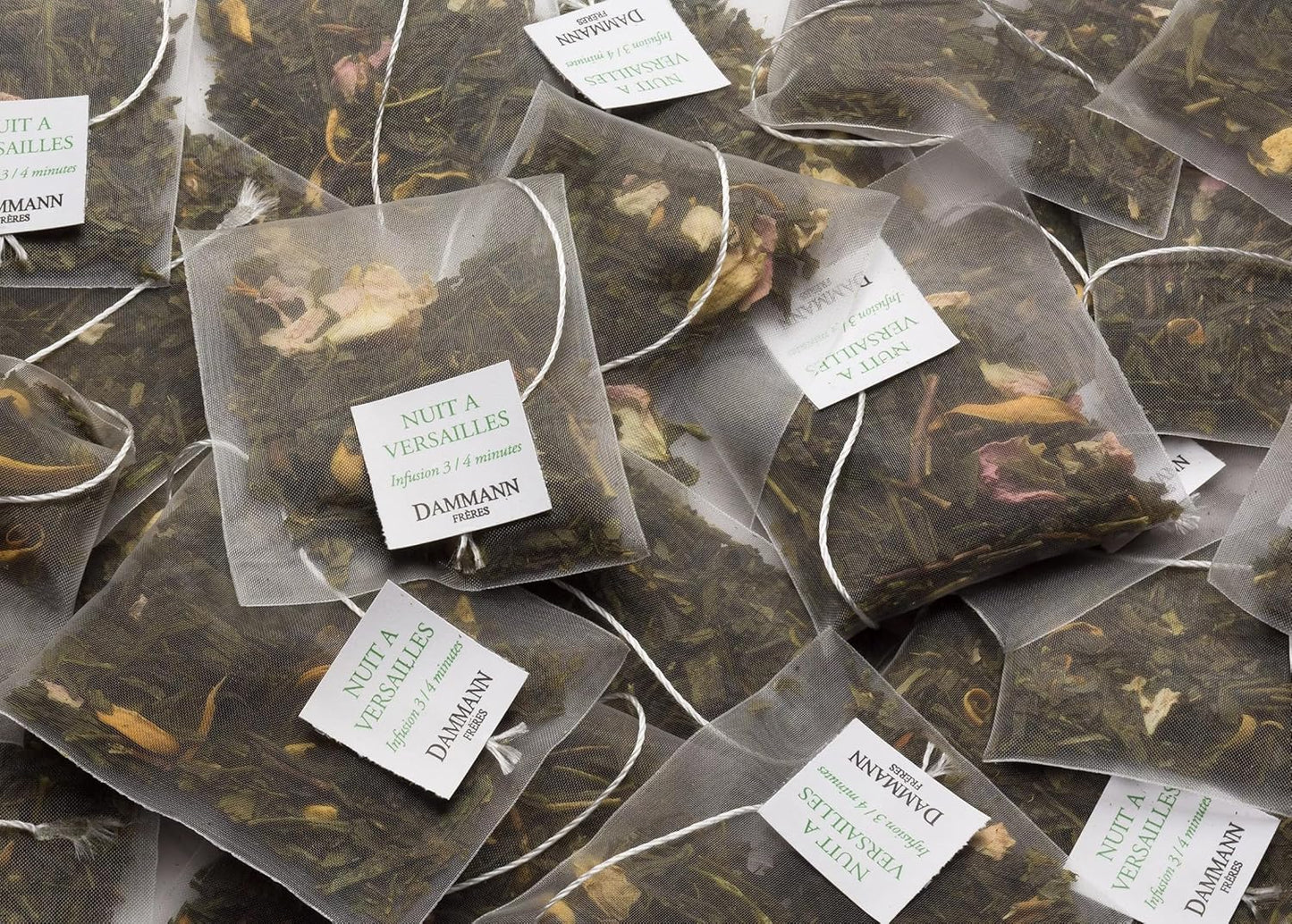 Dammann Freres Sachets, Nuit À Versailles Tea Bags, Premium Gourmet French Green Tea, Blend Bergamot, Kiwi, Peach Flavors, 25 count (Single Pack)